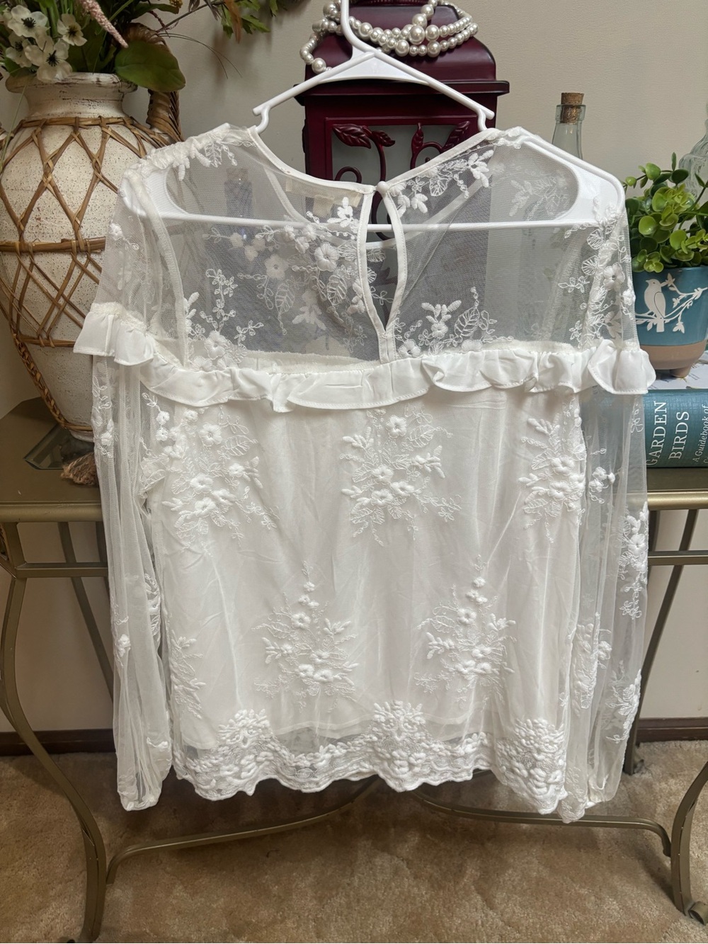 Vine & Love White Sheer Lace Floral Ruffle Trim Embroidered Blouse New With Tags - Picture 3 of 11